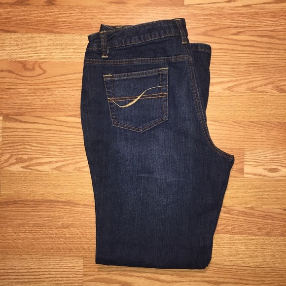 a.n.a. Blue Jeans - Picture 2 of 8